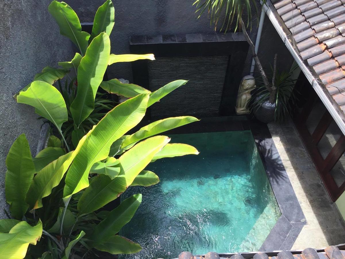 De Cinta Villa *